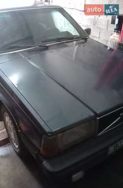 Седан Volvo 740 1988 в Новояворівську