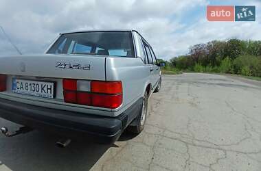 Седан Volvo 740 1984 в 