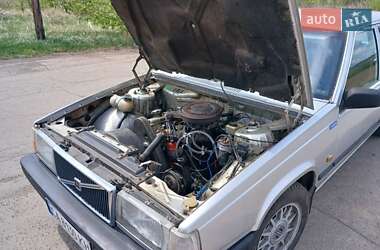 Седан Volvo 740 1984 в 