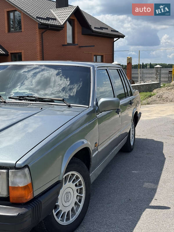 Седан Volvo 740 1989 в Києві