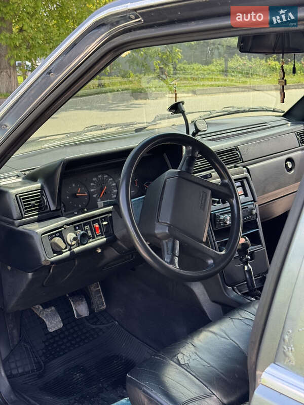 Седан Volvo 740 1989 в Києві