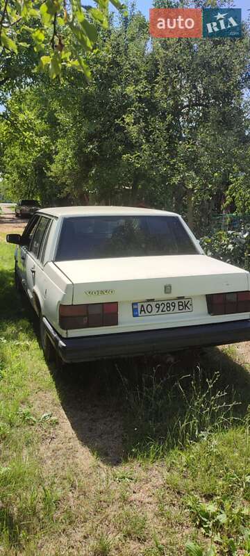 Седан Volvo 740 1989 в Ужгороде