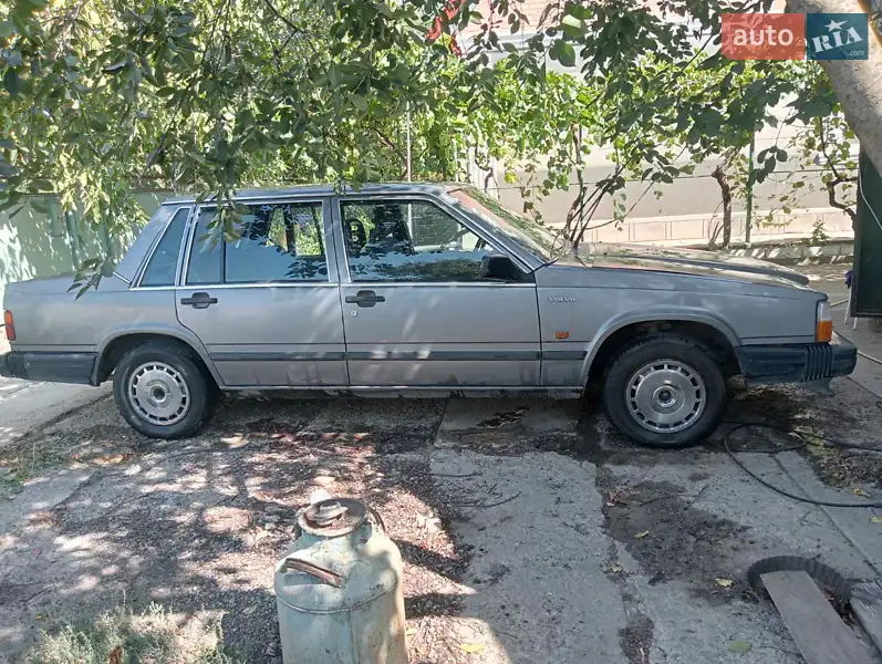Volvo 740 1986