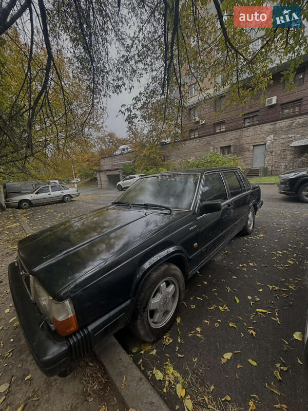 Седан Volvo 740 1986 в Києві