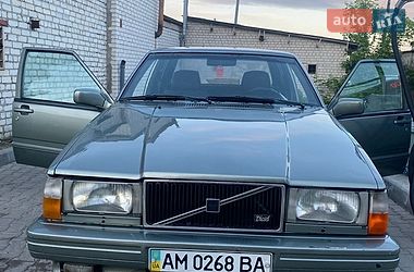 Седан Volvo 740 1985 в Житомире