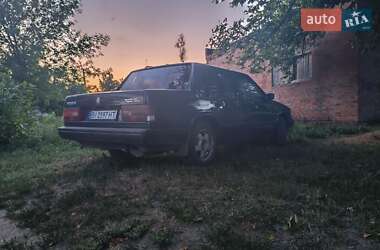 Седан Volvo 744 1990 в Зенькове