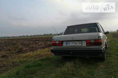 Седан Volvo 760 1985 в Луцке