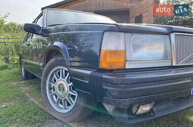 Седан Volvo 760 1984 в 