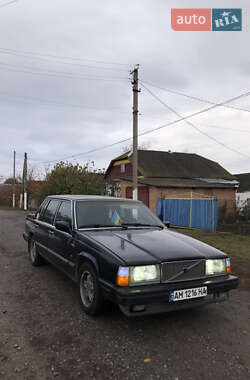 Седан Volvo 760 1984 в 