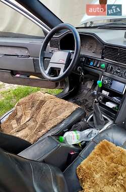 Седан Volvo 760 1989 в 