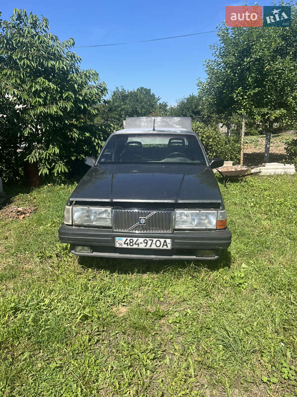 Седан Volvo 760 1988 в Копычинце