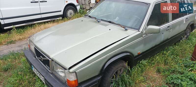 Седан Volvo 760 1985 в Киеве