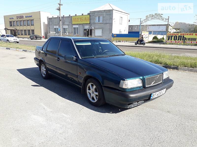 Седан Volvo 850 1996 в Геническе