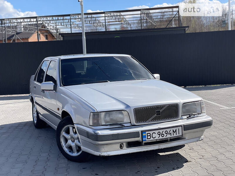 Седан Volvo 850 1992 в Львові