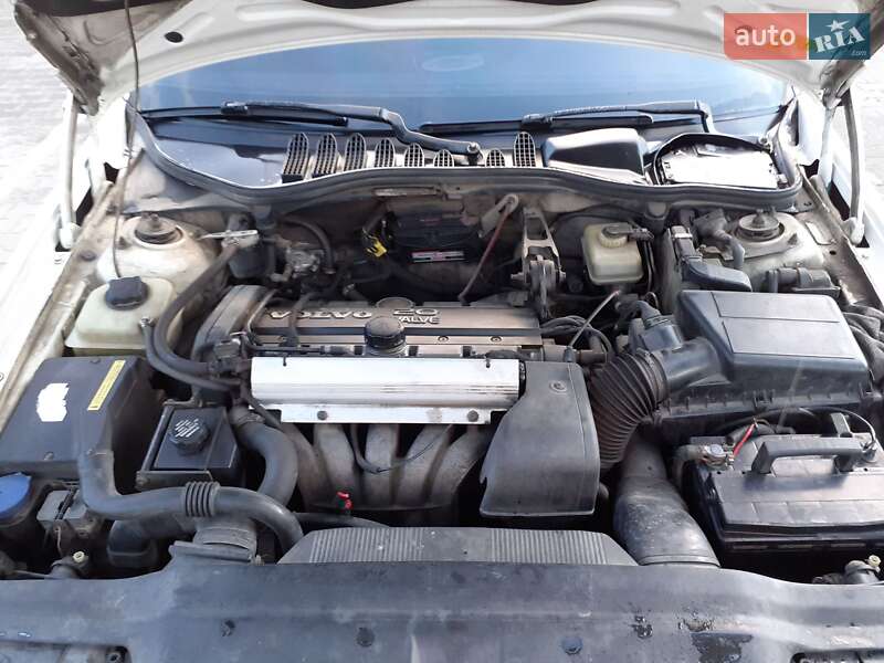 Седан Volvo 850 1993 в Ровно