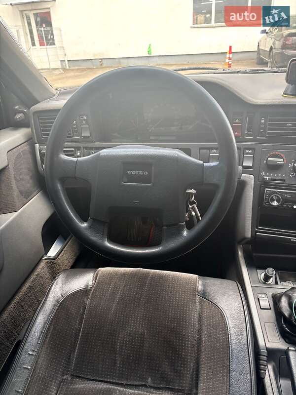Седан Volvo 850 1992 в Львове