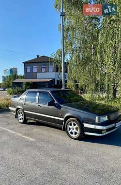 Седан Volvo 850 1992 в 