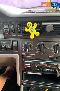 Седан Volvo 850 1993 в 