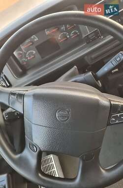 Пригородный автобус Volvo 8700 2011 в 