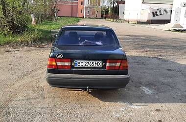 Седан Volvo 940 1993 в Жидачове