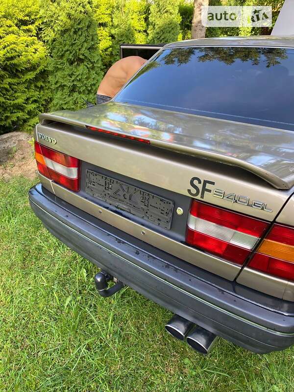 Седан Volvo 940 1991 в Львові