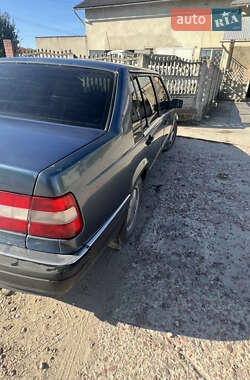 Седан Volvo 940 1993 в Копычинце