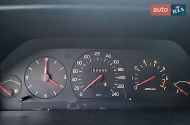 Седан Volvo 940 1992 в 