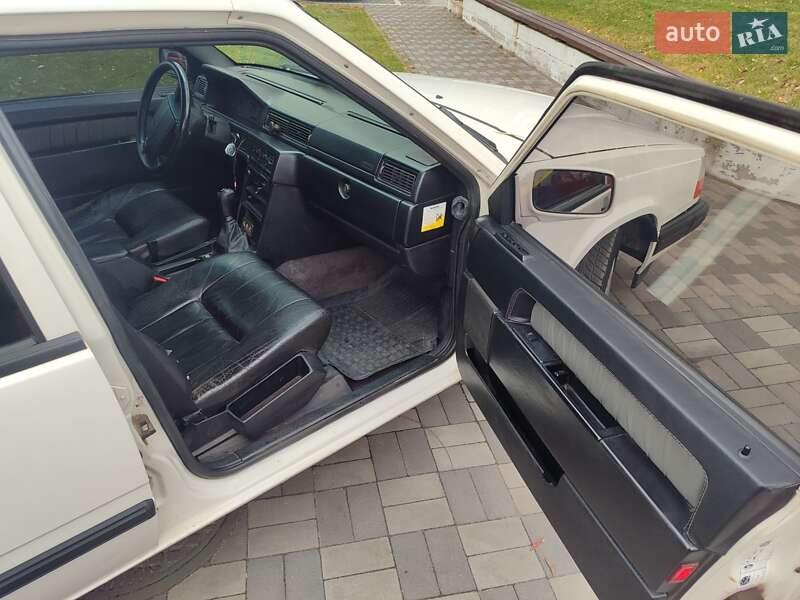 Седан Volvo 940 1996 в Киеве