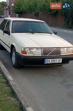 Седан Volvo 940 1991 в Славуті