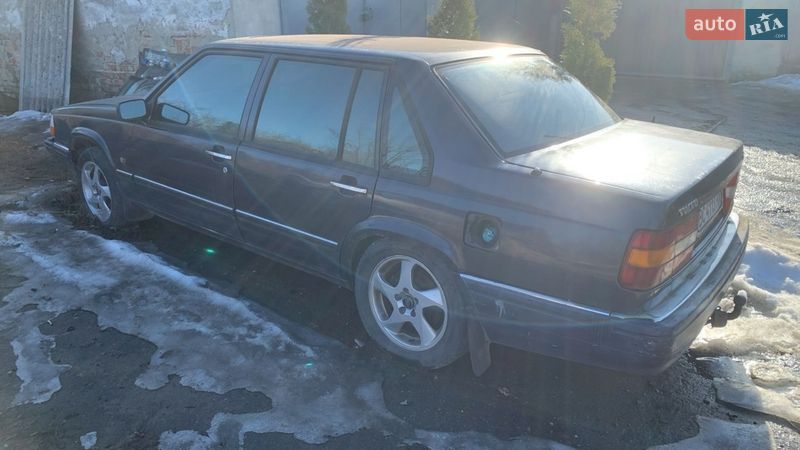 Седан Volvo 960 1994 в Полонном