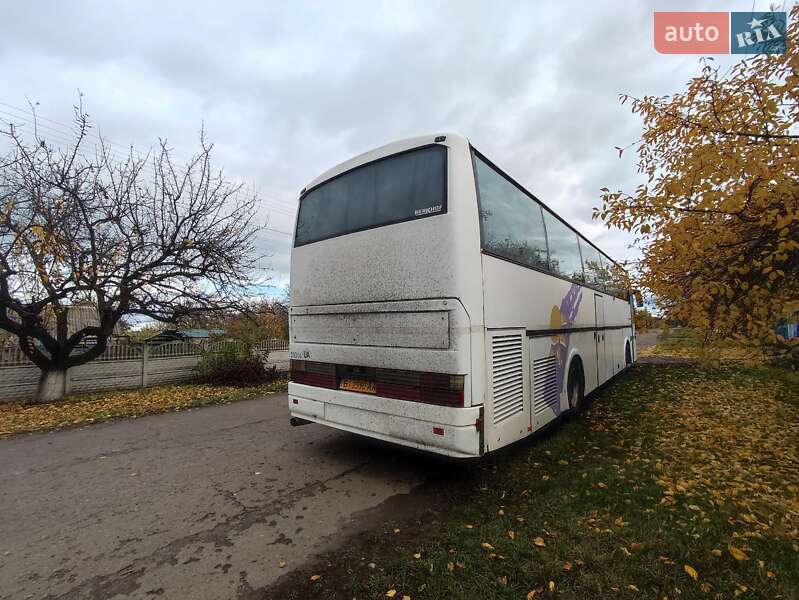 Туристический / Междугородний автобус Volvo B10B 1992 в Полтаве