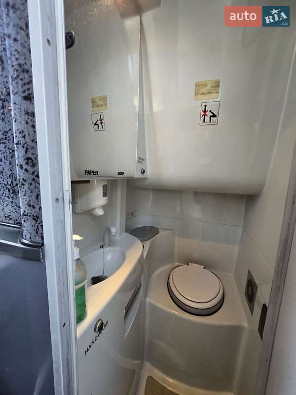 Туристический / Междугородний автобус Volvo B12 2007 в Тернополе