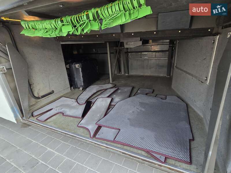 Туристический / Междугородний автобус Volvo B12 2007 в Тернополе