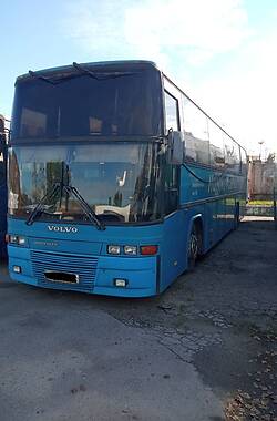Туристичний / Міжміський автобус Volvo B8R 1988 в Харкові