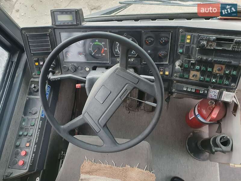 Інші автобуси Volvo B8R 2013 в Сатанові