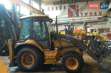Колісний екскаватор Volvo BL 71 2014 в Дніпрі