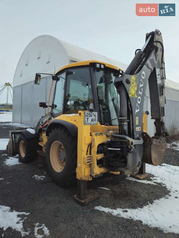 Экскаватор погрузчик Volvo BL 71 2012 в Горишних Плавнях