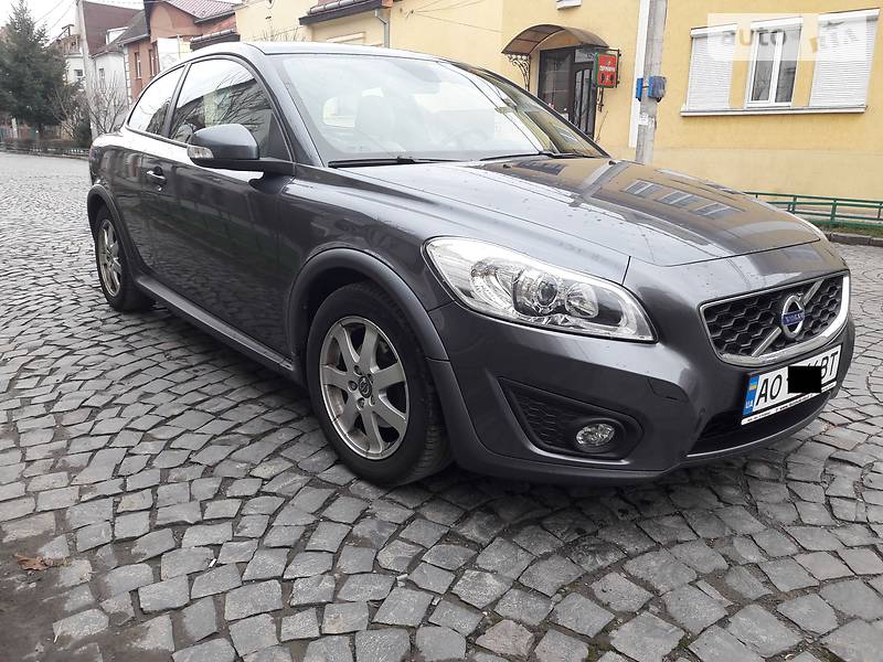 Volvo C30 2011 года
