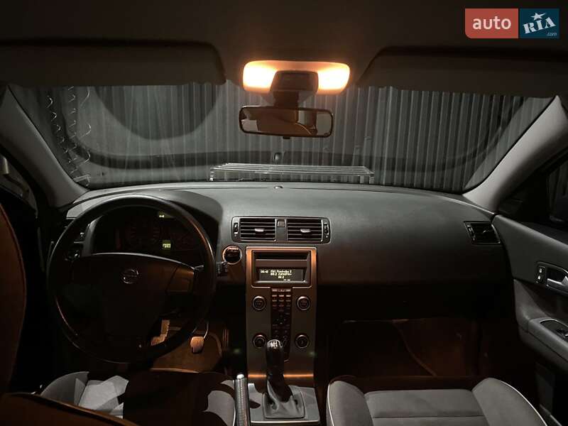 Хэтчбек Volvo C30 2008 в Киеве фото 10 Хэтчбек Volvo C30 2008 в Киеве