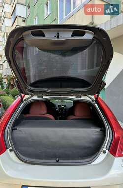 Хэтчбек Volvo C30 2009 в Вижнице