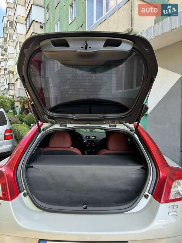 Хэтчбек Volvo C30 2009 в Вижнице