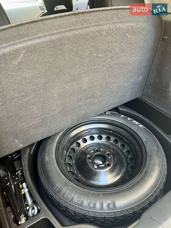 Хэтчбек Volvo C30 2011 в Тернополе фото 32 Хэтчбек Volvo C30 2011 в Тернополе