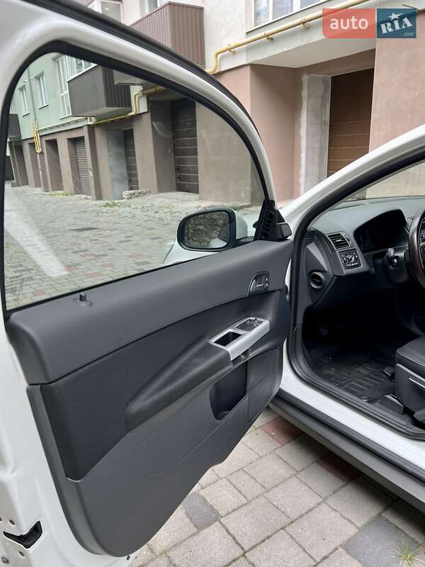 Хэтчбек Volvo C30 2011 в Тернополе фото 45 Хэтчбек Volvo C30 2011 в Тернополе