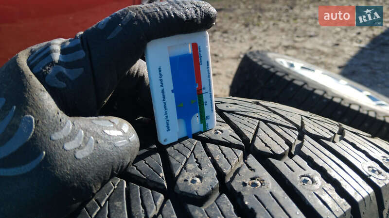 Хэтчбек Volvo C30 2007 в Киеве