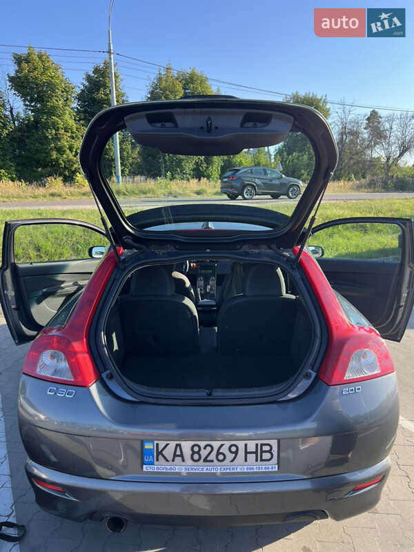 Хэтчбек Volvo C30 2008 в Киеве фото 30 Хэтчбек Volvo C30 2008 в Киеве