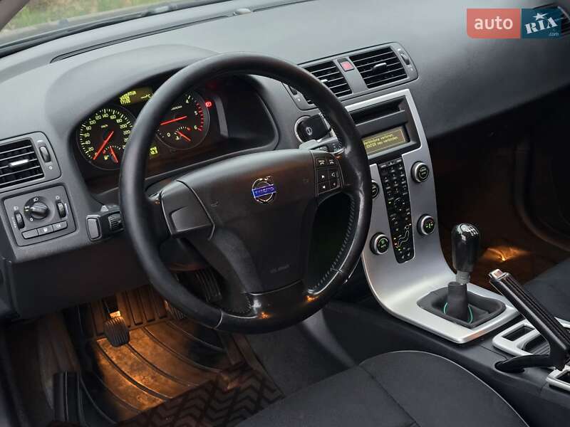 Хэтчбек Volvo C30 2010 в Хмельницком