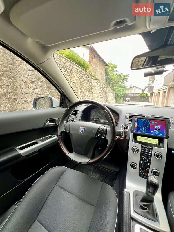 Хэтчбек Volvo C30 2011 в Тернополе