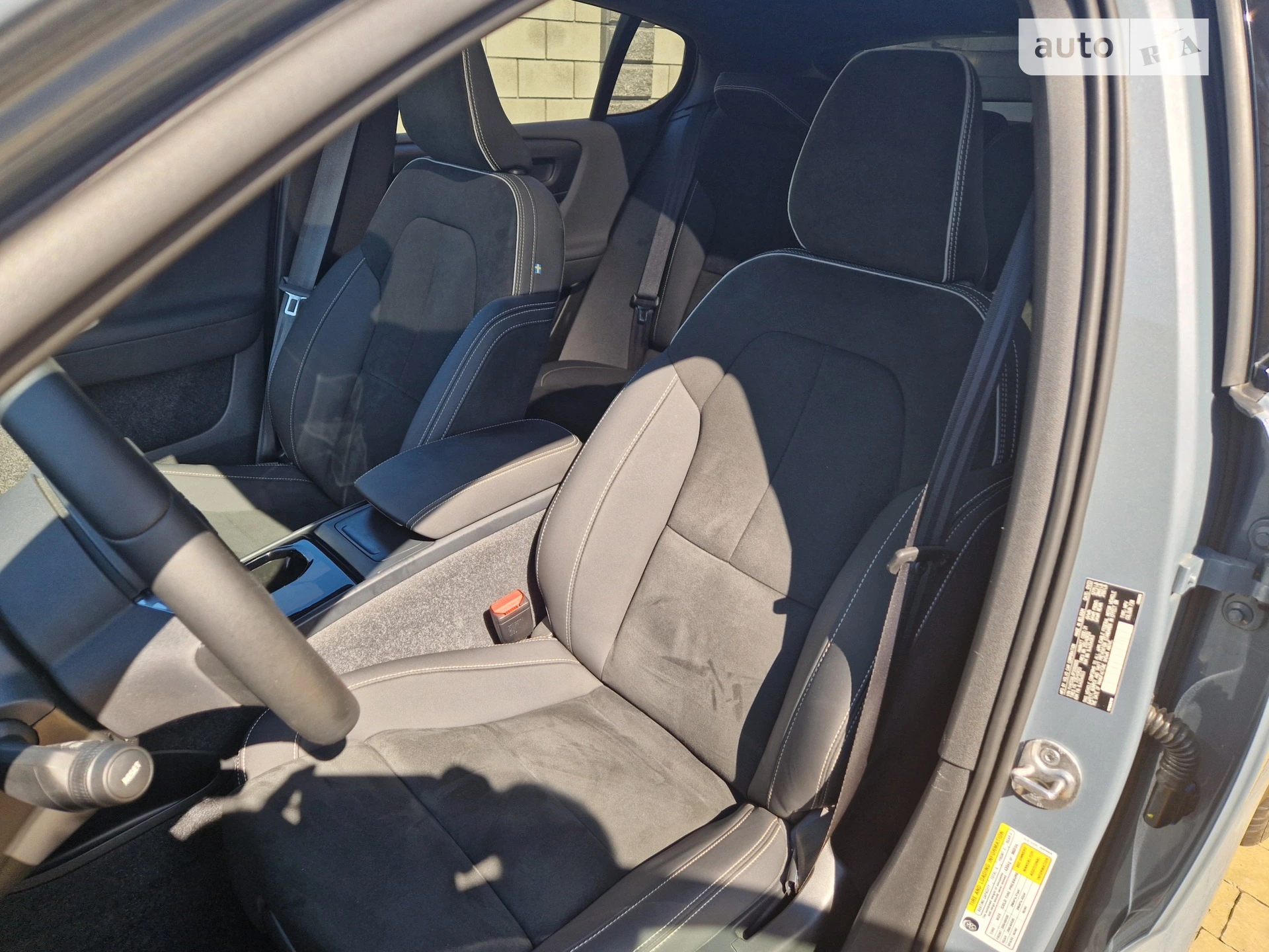 2023 Volvo C40 - мініатюра 11