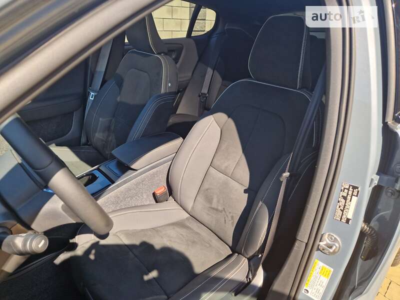 Внедорожник / Кроссовер Volvo C40 Recharge 2023 в Ровно