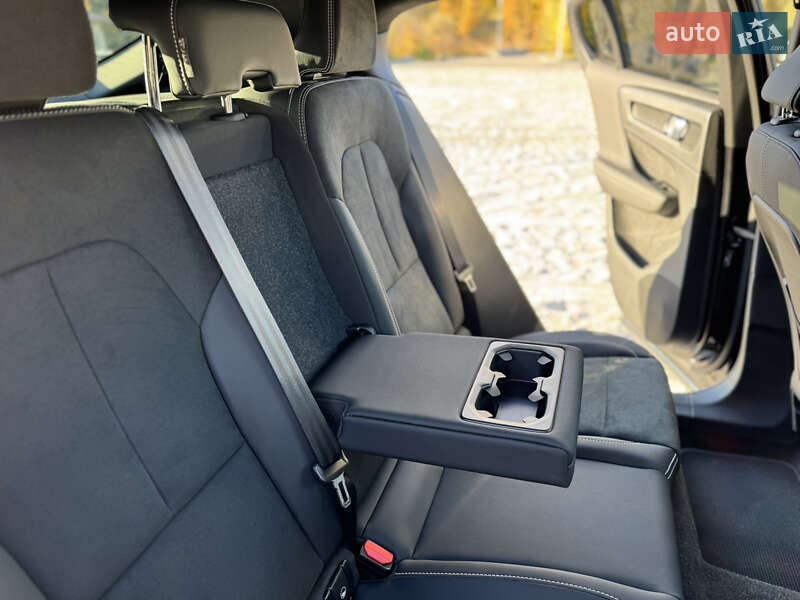 Позашляховик / Кросовер Volvo C40 Recharge 2022 в Дніпрі